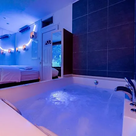 Immersif Jaccuzi & Cinema Et Asterix Apartment Messy