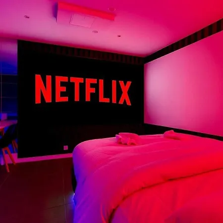 Immersif Jaccuzi & Cinema Et Asterix